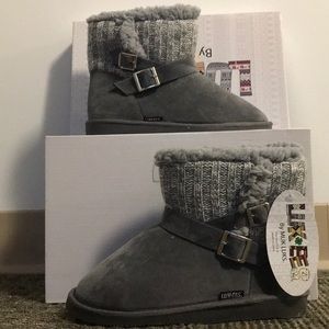 Gray boots super soft inside!